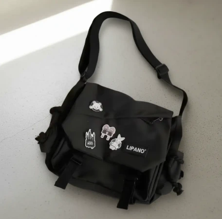 Bolso minimalista Lipano