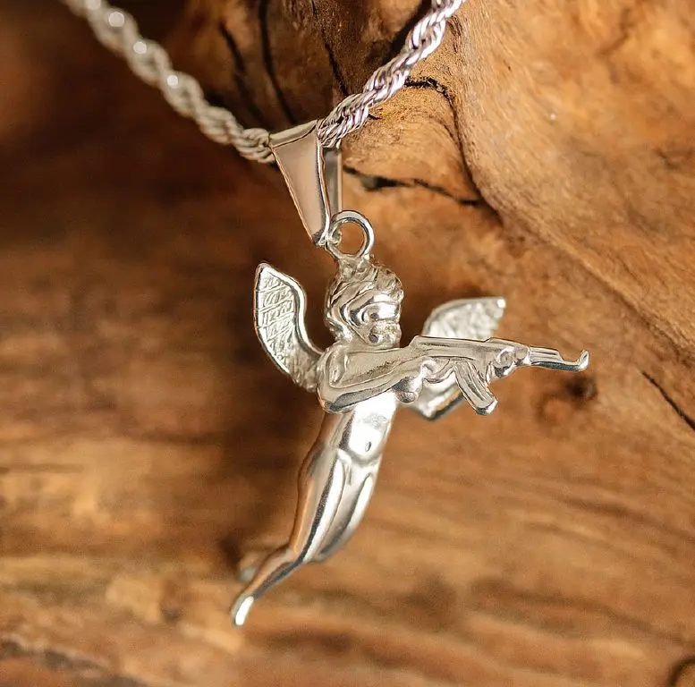 collar cupido bélico