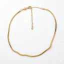 Collar estilo serpiente dorado