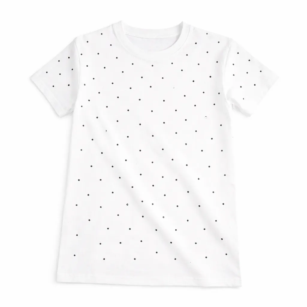 Playera blanca en pedrería